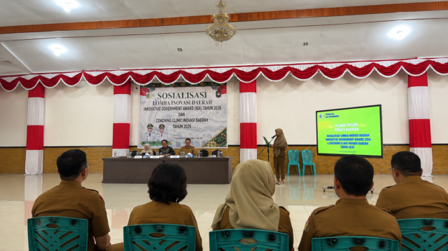 Peserta mengikuti Sosialisasi IGA 2026 Kotamobagu dan Coaching Clinic Inovasi Daerah di Aula Rumah Dinas Wali Kota Kotamobagu.