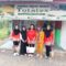 Ketua Chandra Kirana Dandim 1303 Bolaang Mongondow Irene Manashe Lomo bersama pengurus LKS Morobayat di Sentra Serat Nenas Totatex